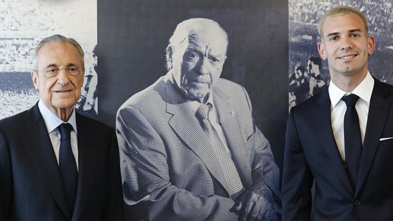 Con el aura de Alfredo Di Stéfano vigente, Franco Mastantuono fue presentado en el Real Madrid